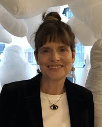 👏 Please join us in welcoming our 2025 Rosenthal Education Center (REC)  Artist in Residence—Karen Saunders! Karen is a multi-disciplinary artist  who hopscotched across the Midwest before landing in Cincinnati where she