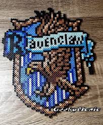 Armoirie De Serdaigle Realisee En Perler Beads Les Autres Maisons Vont Bientot Faire Leurs Apparitions Dimension 9 Harry Potter Diy Perler Beads Pixel Art