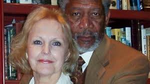 Freeman havde sex med stedbarnebarn