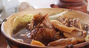 People used to have bak kut teh for breakfast, but it can occur at any dining table of any meals of the day, breakfast, lunch, dinner, or supper. 10 Bak Kut Teh In Kl That Are So Bak Ing Good