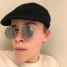 Oliver Ihrig (@OliverLeo207)