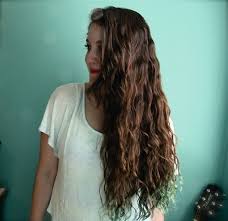 Locken Ohne Lockenstab 10 Ideen Mit Anleitungen Zum Stylen Der Haare Haare Stylen Lange Haare Wellen Frisuren