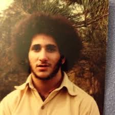 40年前的本週,布魯斯·斯普林斯汀與E Street Band在明尼蘇達州聖保羅市的市民中心開了他出生於美國巡迴演唱會的第一站。  他們將在1985年10月2日在洛杉磯播放一共156場演出。