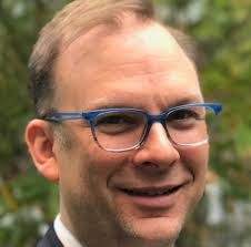 Matthew Garrett's Instagram, Twitter & Facebook