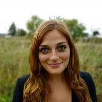 Elizabeth Uptain's Instagram, Twitter & Facebook