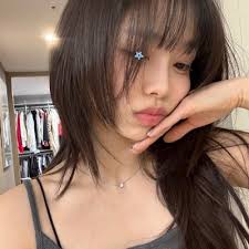 valkyrae closet (@valkyraecloset)