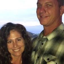 Shana Stuart's Instagram, Twitter & Facebook