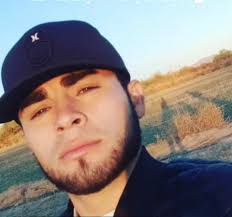 Te sigo buscando te sigo esperando cada día cada noche qué tú regresarás mi  niño me haces tanta falta mi corazón por qué por qué te llevaron Dónde te  tienen dónde estás ?