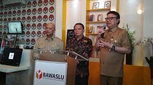 Kemendagri masih kekurangan pegawai setiap dan berikut beberapa informasi penting terkait dengan pengumuman pendaftaran cpns kemendagri kementerian dalam negeri 2018 sma d3 s1. Dilaporkan Gerindra Kementrian Dalam Negeri Siap Ke Ombudsman Nasional Tempo Co