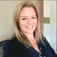 Elise Wade's Instagram, Twitter & Facebook