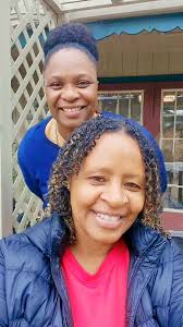 Lisa says “Hi y'all”. 🤣 Shenanigans with my peeps! 😍☺️🥰