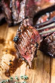 Closeup Of A Slice Of Perfect London Broil Cooked In The Oven In 2020 London Broil Recipes London Broil Broiled Steak
