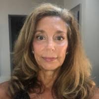 Lynn Brophy's Instagram, Twitter & Facebook