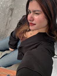 Hoodie&sneaker KICKS ON