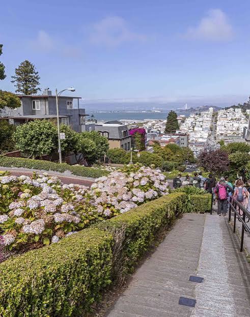 How to Visit Lombard Street the Right Way
