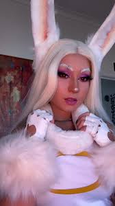 Embracing the Summer Glow: Sinningwolf Cosplay Journey