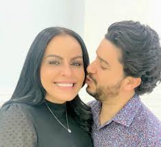 Pastora Yesenia Then added a new photo.