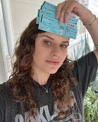 Bethany Best's Instagram, Twitter & Facebook