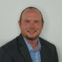 Rebecca Lint's Instagram, Twitter & Facebook