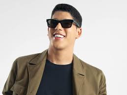 Watch the video for decida from zé vaqueiro's o estouro das vaquejadas for free, and see the artwork, lyrics and similar artists. Ze Vaqueiro Anuncia Live Para Abril Veja Cinco Sucessos Do Forrozeiro E Hit Diario Do Nordeste