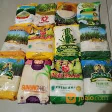 10.000 gulaku paris sugar sachet 75 x 8g rp. Gula Pasir 50 Kg 1 Karung Gula Pasir Kemasan 1 Kg 24 Pcs Jakarta Timur Jualo