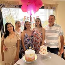 Carolina Maria Silvera Burgos (@carosilvera) • Threads, Say more