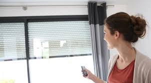 Motorisierte rollos und jalousien für innen und aussen. Elektrische Rollladen Zum Gunstigen Online Preis