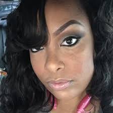 Shana Logan's Instagram, Twitter & Facebook