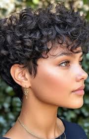 Robyn Maguire (robinamaguire)