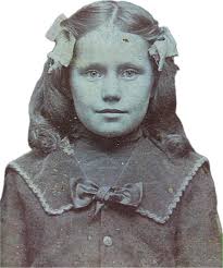 My grandmother was a Hammock, and they lived in downtown Holly Pond. Any  relatives