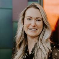 Courtney Root's Instagram, Twitter & Facebook