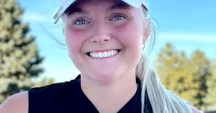 Shelley's Mallory Higham looks to carry