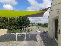 Chasse Croise De Voiles Sur Une Terrasse 44 Voile Ombrage Bache Terrasse Idees De Patio