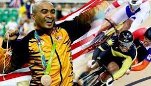 Awang became the first asian cyclist to win a world championship medal when he won silver in the sprint in 2009. Inspirasi Dari Kejayaan Azizulhasni Awang Prof Madya Dr Abdul Halim Bin Abdullah