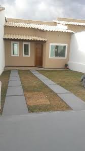 Casa Sencilla De Un Piso Con Tejado En El Techo Frente De Casas Sencillas Casa Sencillas Casas