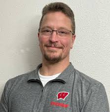 2 incumbents face off against 3 challengers for North Prairie Trustee