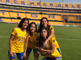 Alineaciones de tigres y chivas femenil para la gran final del guard1anes 2021. Greta Espinoza Casas On Twitter Dia De Foto Tigresfemenil