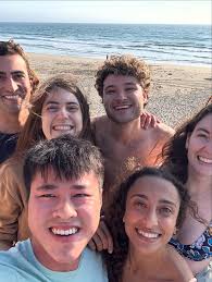 Our CA2s spent retreat weekend at Pajaro Dunes with beach games, cooking,  chill time, and the company of A+ attendings Greg Chinn and Laura McClung!  So appreciative of our CA1 and CA3s