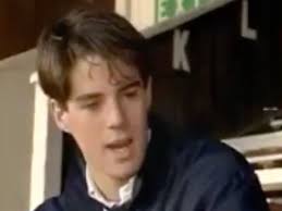 Mikel artetaside is on the course to finish outside premier leaguethe second top 6 in many seasons, most likely to miss european qualifications for the first time since the 1995/96 campaign. Jamie Redknapp Shares Hilarious Video Of Dad Harry Selling Him To Liverpool Mirror Online
