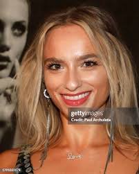 556 Anna Belle In Stock Photos, High-Res Pictures, and Images