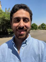 صباح الخير زى ما دخلتكوا في المشكلة والحزن حابب أفرحكوا وأقولكوا الراجل  اللى حولتله المبلغ بالخطأ رجعلي المبلغ النهاردة والتأخير كان بسبب مشكلة  بسيطة في الحساب مش بسببه هو فأنا حابب أشكر