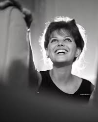 Carla Bruni (@carlabruniofficial) • Instagram photos and videos