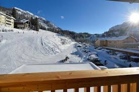 Hier, auf 1.400 m seehöhe, befindet sich unser apartment, von dem aus es sommer wie winter direkt ins bergerlebnis geht. A Hotel Com Almhotel Karnten Hotel Sonnenalpe Nassfeld Osterreich Preis Bewertungen Reservierung Kontakt