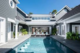 Une Maison Grise Pour Recevoir Les Amis Planete Deco A Homes World Maison Style Americain Maisons Grises Maison