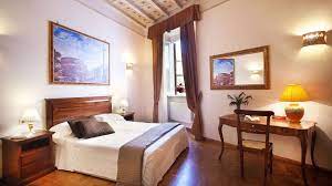 Property location with a stay at pantheon inn, you'll be centrally located in rome, steps from pantheon and 4 minutes by foot from via del corso. Pantheon Inn Rom Offizielle Seite