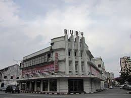 3.1463, 101.69343), also called federal house, is a government building on jalan sultan hishamuddin in kuala lumpur. Berthel Michael Iversen Wikipedia