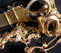 Les marchés financiers et actions restent des plus volatiles, c'est pourquoi les investisseurs se tournent aujourd'hui vers des. A Quel Prix Se Fait Le Rachat De L Or 18 Carats Made In Joaillerie