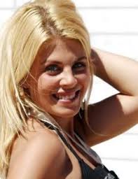 The 1980s was the decade of big hair, big phones, pastel suits, cabbage patch kids, rubik's cubes, yuppies, air jordans, shoulder pads and pac man. Rebelde Way Cast Members List Famousfix