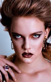 Isabella Abel's Instagram, Twitter & Facebook