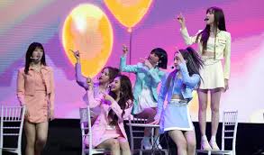 The poster of 2019 gfriend asia tour go go gfriend! in jakarta. Exclusive Review Gfriend Returns To Singapore 3 Years Later For Asia Tour Go Go Gfriend Up Station Malaysia